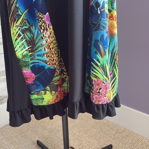 LIBRA Tropical Print Dress - Picture 4 of 7